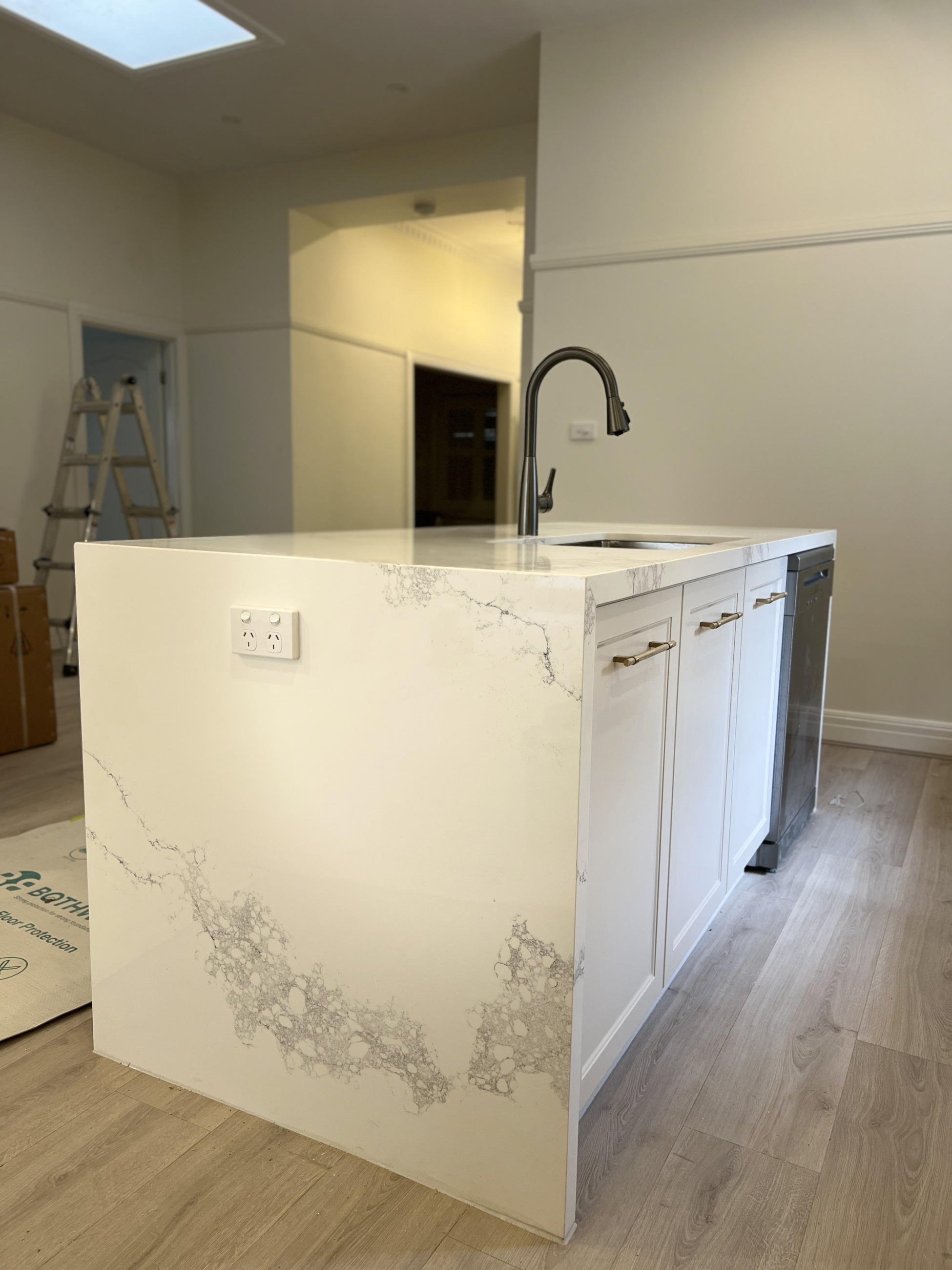 Natural White | AC5000 - AC Stone Group